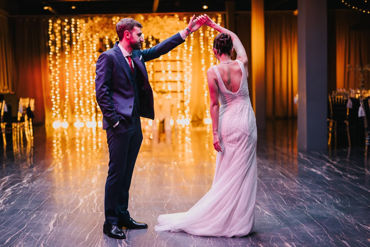 Primer baile de los novios · Kuma Studio